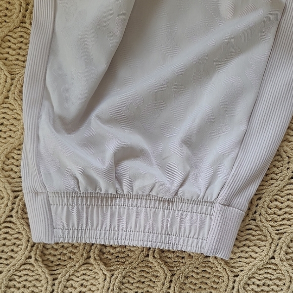 Athleta Brooklyn Textured Jogger in 'Abalone Grey' - Size 24 - Picture 6 of 12